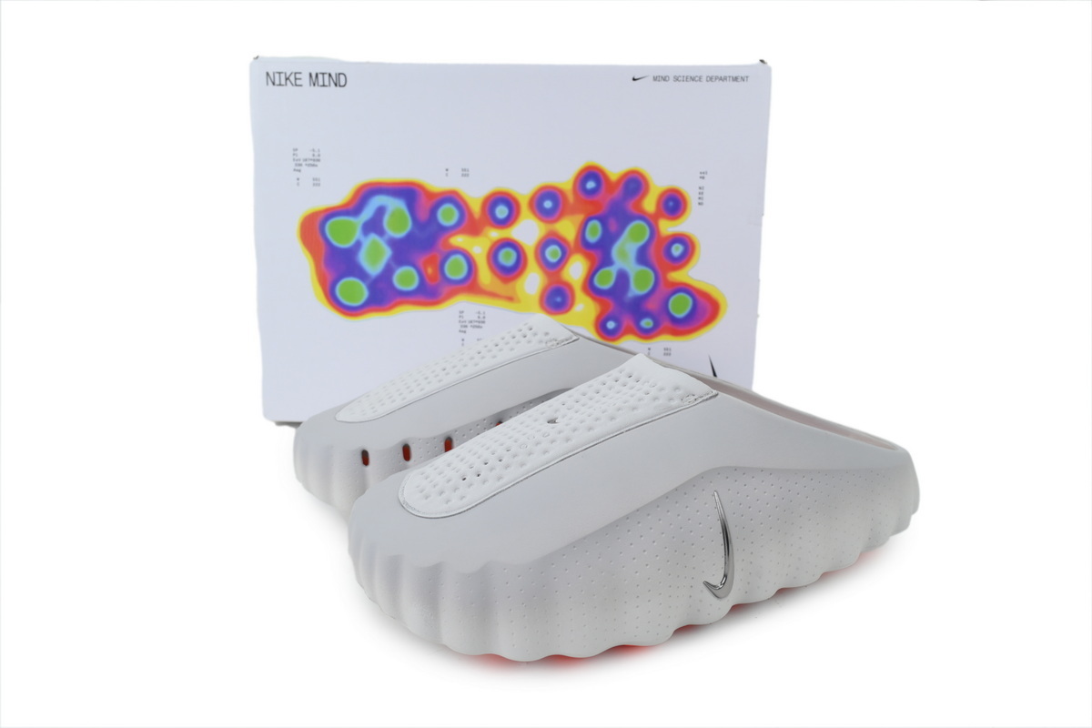 Nike Mind 001 grey-Slippers run one size smaller than sneakers, so please order slippers one size up.